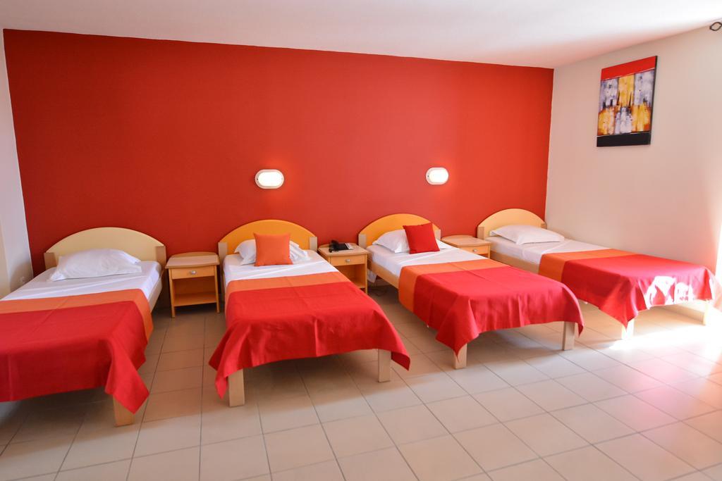 Centre International De Sejour Hostel Fort-de-France Exterior photo