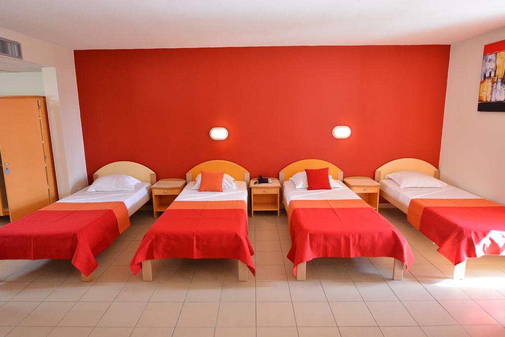 Centre International De Sejour Hostel Fort-de-France Exterior photo