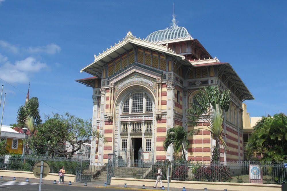 Centre International De Sejour Hostel Fort-de-France Exterior photo